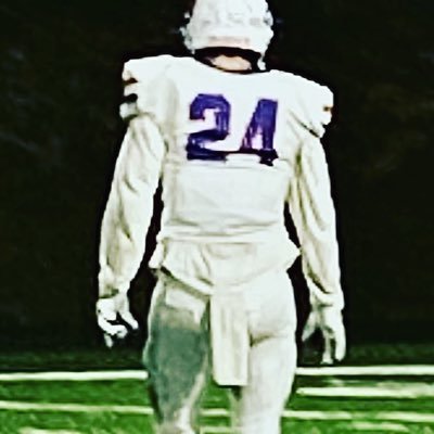 class 2023/6’1/195/defensive end and running back/3.1gpa/ email shamrockjohnson71@gmail.com