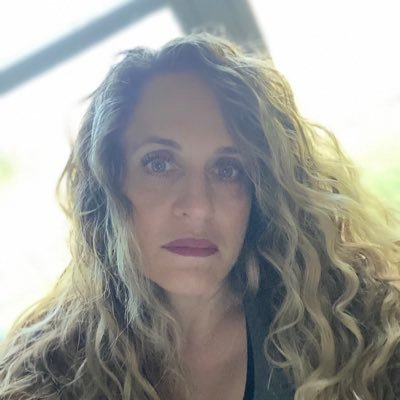 L&D Nurse Empath & Clairvoyant. Now accepting what I’ve always known..