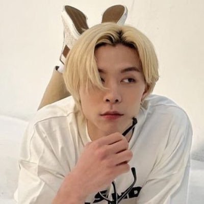 #해찬: i wish anybody who dies goes to hell no matter what | 23 | lesbian | they/them | minors/no age on profile dni