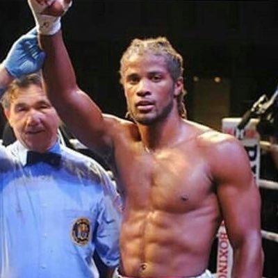 I like to punch people out and live life Young skillfully gifted destined to be great and trained by the world renowned cornerman Valrice Cooper #team2quick
