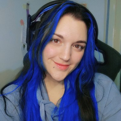 she/her | Graphic Designer | Twitch Affiliate | bunny mom | needs-an-adultier-adult
🍿 Socials: https://t.co/UF0KvYEtHN