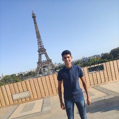 yasir_azz09's profile picture. A man with a healthy beard, full of secrets.