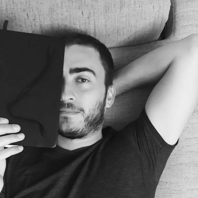 AlejandroManRom's profile picture. Prosa y verso✒️

Autor de: 
Barrio de Versos 📖

Instagram: @AlejandroManzanoRomera

©