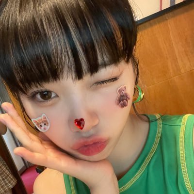 peace_zzel_v's profile picture. 감성일상계 💭 근데 이제 크블을 곁들인 ,, ,,,