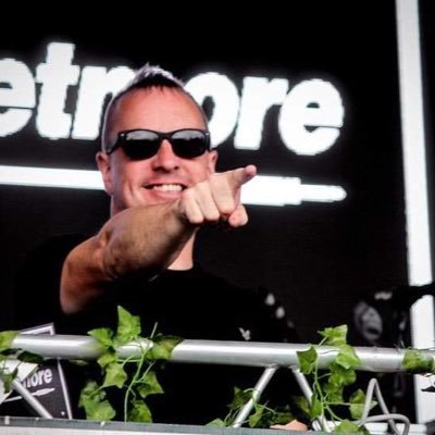 Club, Concert, Festival DJ and Host. Broadcaster. Music Journalist. All my own views. Bookings - dave@davesweetmore.com