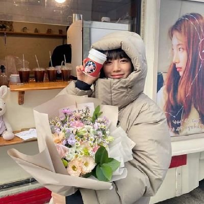 karen29513860's profile picture. 