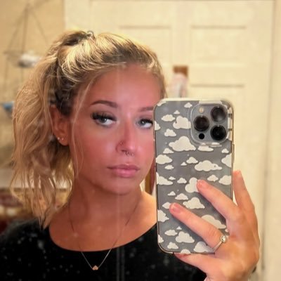 kaylin_denney's profile picture. licensed cosmetologist