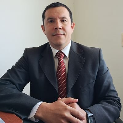 Gloria in excelsis Deo.                                 Abogado, Escribano.viajero eterno aprendiz, Hincha y socio del Sportivo Luqueño
Pasión x la horticultura
