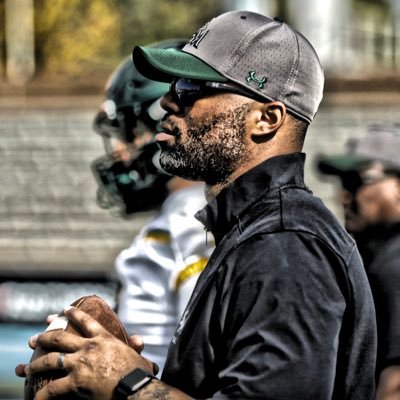 Husband/Father/Special Teams Coor. /OLB Coach/Dir. of Player Development at W&M🔰Transforming Lives #GoTribe Eccles. 3:1-8