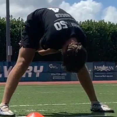 FL Class of 2025 5⭐️ LS/Rubio #1 FL | HKA TOP 40 | Top 12 invitee | Long Snapper and DE 6’2 205| National Honor Society | Jesuit Tampa #AMDG