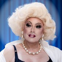 Dolly (@dollydrag) 's Twitter Profile