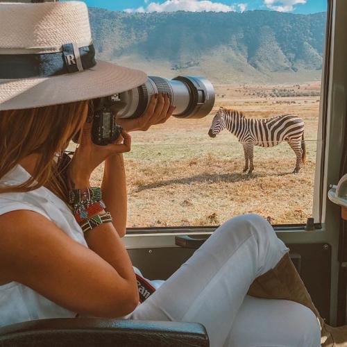 Since you have chosen a distant place, you should live up to your youth and keep moving forward
#Yoga🧘🏼♀️#Travel✈️#shopping🛍#swim🏊🏻♀️Snowboard⛷Parachute