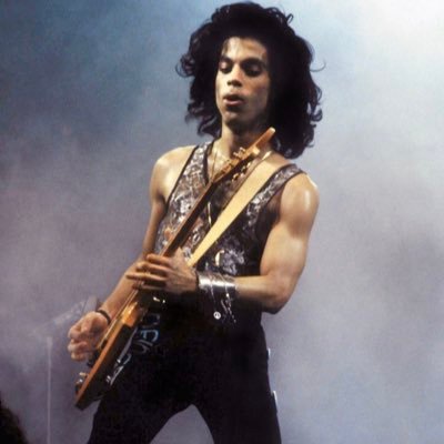 gogsyrussell's profile picture. 