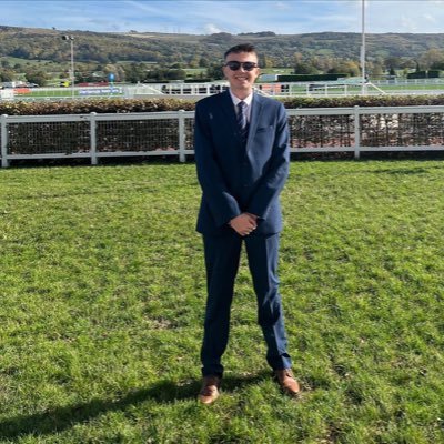 Sports Journalism at University of Gloucestershire year 3 🗞️📝@BASportsJourno, All views are my own, Media intern 2024/25 @ctfcofficial ♦️