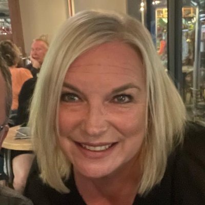 Domestic Abuse caseworker, IDVA & ISVA. Passionate about seeing an end to the epidemic of domestic abuse. Rescue mum to three cats. All views my own.