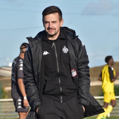 Éducateur titulaire d’un BEF ( UEFA A ) - Entraîneur R1 / Coordinateur technique foot à 11 jeunes / Adjoint N2 chez US SAINT MALO 👹⚫️🌕⚽️