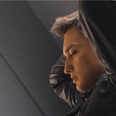 SerhatUrhan17's profile picture. 