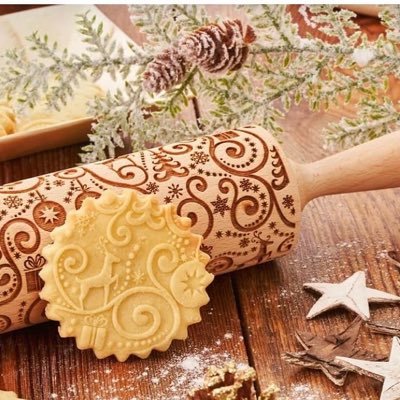 Get your holiday rolling pins today🎄🍪 Each pin engraved with a different holiday theme 🧑🏻‍🎄❄️🎄   https://t.co/wkNCTH9iAT