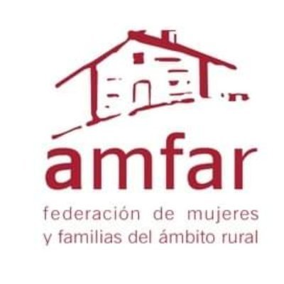 Junto en el ámbito rural se compone a base de nuestros servicios como las cooperativas y el ámbito agrícola .