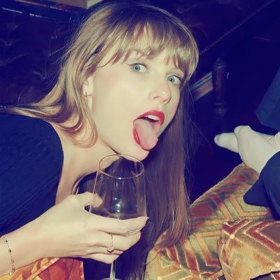 art history graduate| cat-lady in the making| sexy baby| 27 ✨ she/her