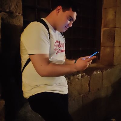 shihab_sheko's profile picture. الذين اعتزلوا العلاقات
وفضلوا الوحده ،كيف الحال
👌✋