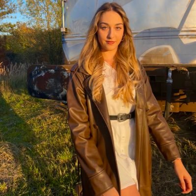 «La beauté est une malédiction pour ce monde, elle nous empêche de reconnaître qui sont les vrais monstres.» 𝓝𝓪𝓻𝓪𝓢𝓱𝓲𝓴𝓪
