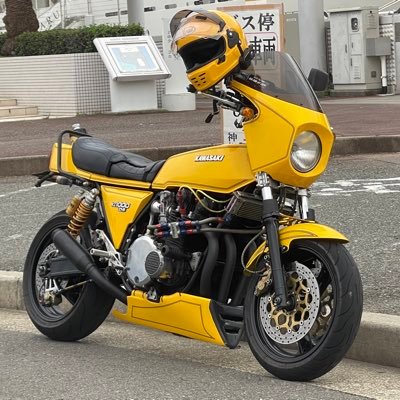 神戸でZ1-R Z400GPモドキとフェアレディZ33に乗ってます^_^ カスタム大好き大人げ無い52歳ドオッサンです Twitterも良く分かってませんが気楽に楽しくが基本です^_^