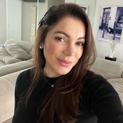 FranciaraAragao's profile picture. 