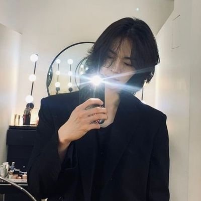 mistfrompluto's profile picture. 