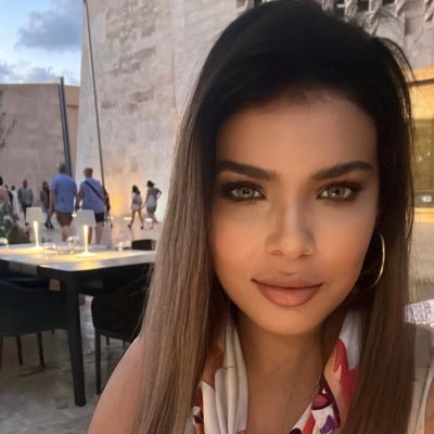 bety_locamery's profile picture. 