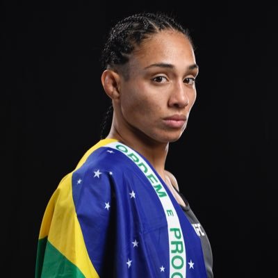 Atleta Profissional de MMA     2 Ranking peso mosca do UFC 🇧🇷                                       Mamãe @glorinha.2017