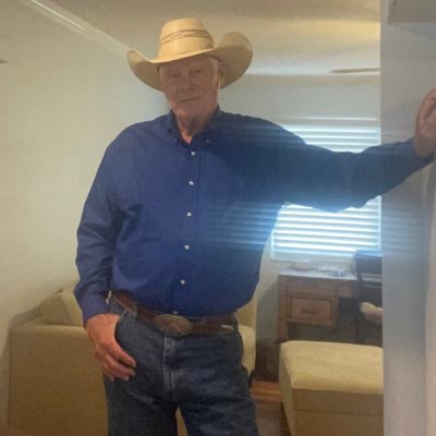 mp9352's profile picture. close the border 🇺🇸 #MAGA , promote the family , #2A, redeemed by God’s grace, #school choice, fund veterans first #constitutional conservative,#aynrand