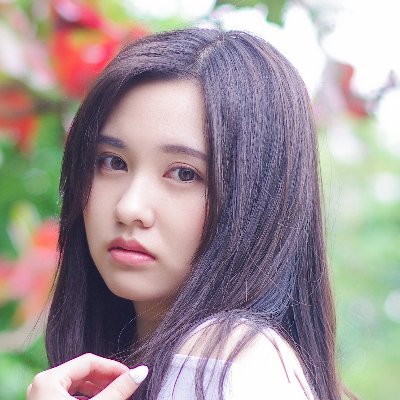 ♀OL。長濱ねるちゃんみたいにかわいくありたい。最近は、みーぱんも。どうしたらかわいく、きれいでセクシーな女性になれるか勉強中。好きな食べ物はケーキ、シュークリーム、甘いもの大好き! 皆さんよろしくお願いします。。。DM見ないので、リプへ。