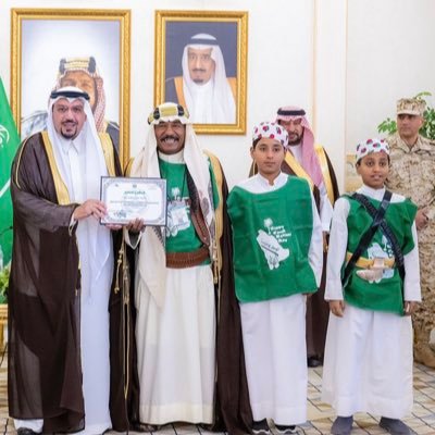 ابو جدايل #المرشد_السياحي مرخص #القصيم معروف في الزي الشعبي القديم المشاركة في المهرجانات والاحتفالات الوطنية التواصل وتسب https://t.co/AYXMUhjCPJ