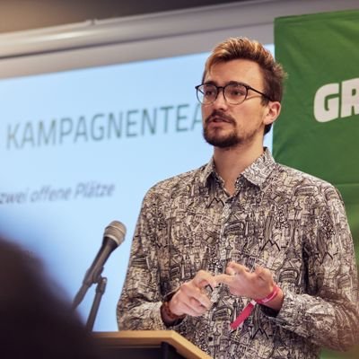 ✊ Aktivist bei der @gj_bayern ||📍Stadtrat @erlangen_de || 💚Sprecher für Wohnen, Kultur, Freizeit & Gewerkschaft @grueneliste