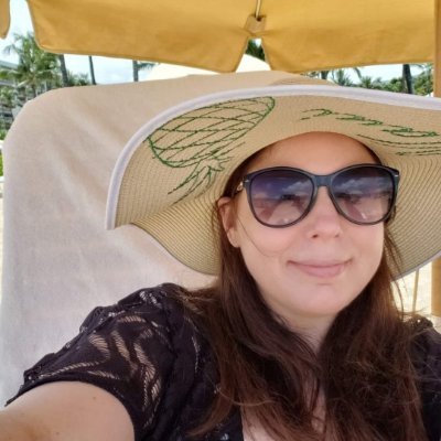 MarisaAlvarez's profile picture. Rubber stamped and paper crafted tweets from my Kitchen Table!  Stampin' Up! Demonstrator 2172282 
https://t.co/V9RZO30e4T…