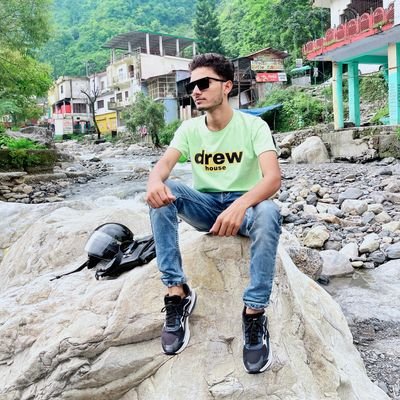 Naushadk2005's profile picture. Student