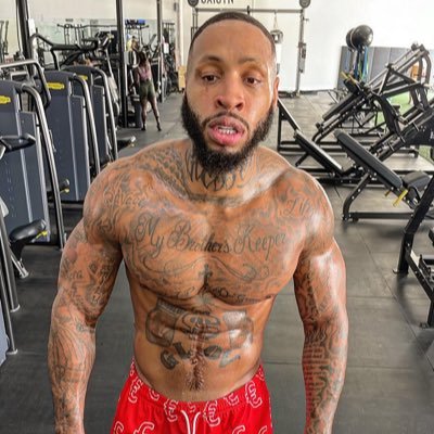 Straight
XXX Content Creator 🎥
$25 Conversation Fee 
$50 Unblock Fee
Cash App: $MrWilson2300 💰