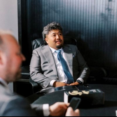 Bryvn_Win's profile picture. Loading... Please Wait....🤔  

IG: b_ryvnwin