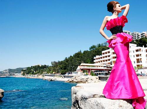 HenrisCloudNine's profile picture. No matter what the event, we have the perfect prom dress or pageant gown from the top designers, exclusive 2012 collections!