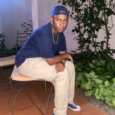 Amanit420's profile picture. CUE class of 19'.  Branding Manager @ScintlLtd. 🇺🇬 Ugandan born and bred. YEG 🇨🇦 resident, family is more than blood. You only fail, when you stop trying