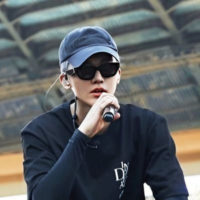 veins stream to nobility blood that embellished with magnetism and copious aptitude, the crown of majesty blessed him and being incredible rapper of 7drepper.