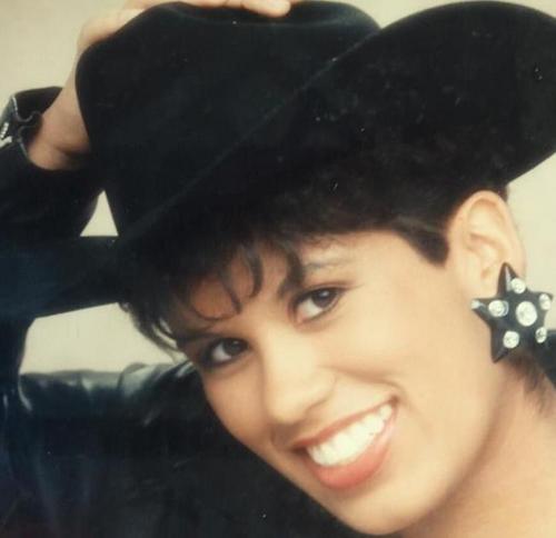 janelle_hall's profile picture. 