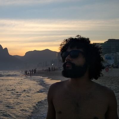 Os ventos do norte movem moinhos, são tempestades.