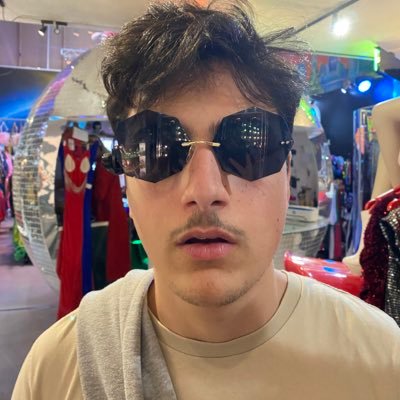 Foliqal's profile picture. 19