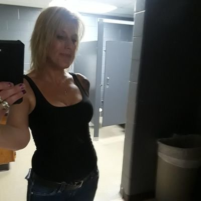 indianahotwife Profile