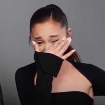 herraalawi's profile picture. miro’s alt