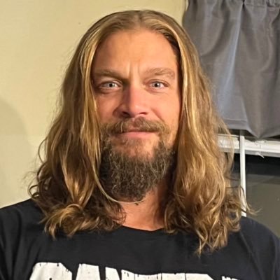 lz4581's profile picture. 