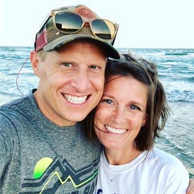 Believer/Married to my dream girl/Father of 3 amazing kiddos/Best thing in life is Christ/Best thing on Earth is each other.