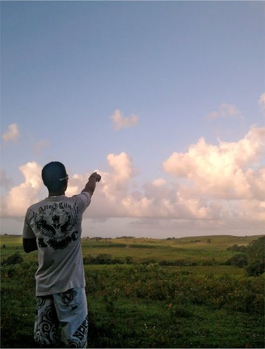 - Você tem o que você é em cima da terra. Seja instrumento para paz, e não para guerra.
http://t.co/qWRjwada1T